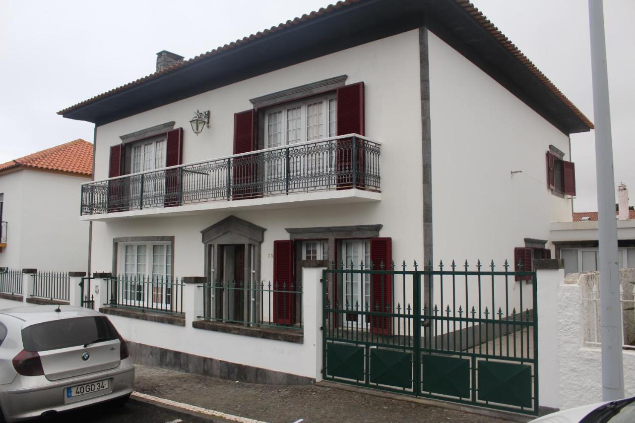 Vitorino De Nemesio Guesthouse Ponta Delgada Exteriör bild
