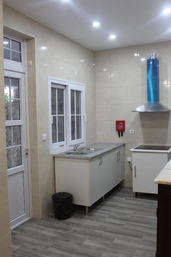Vitorino De Nemesio Guesthouse Ponta Delgada Exteriör bild