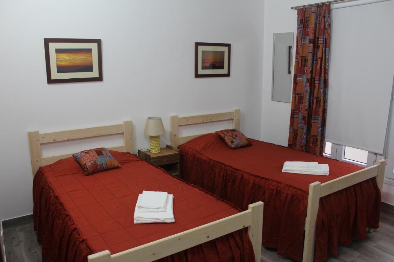 Vitorino De Nemesio Guesthouse Ponta Delgada Exteriör bild