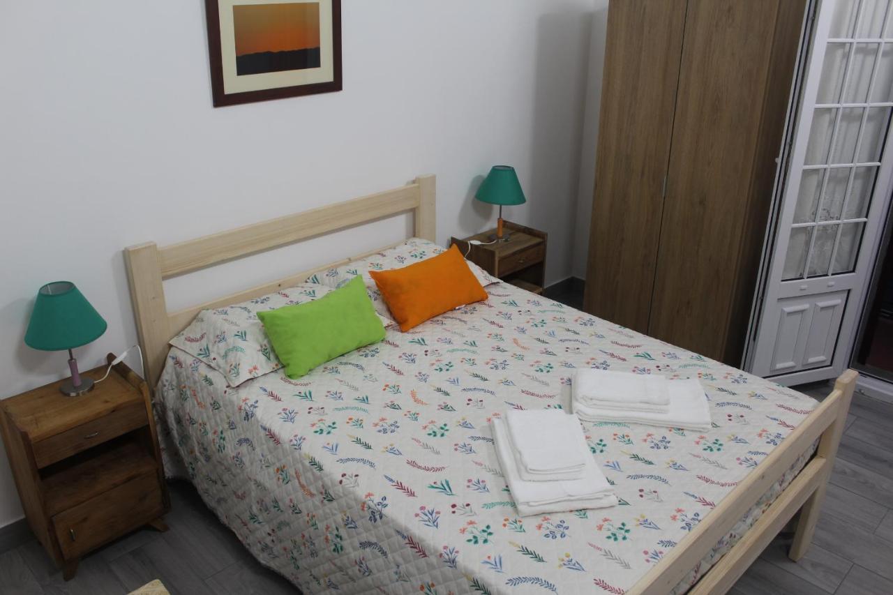 Vitorino De Nemesio Guesthouse Ponta Delgada Exteriör bild