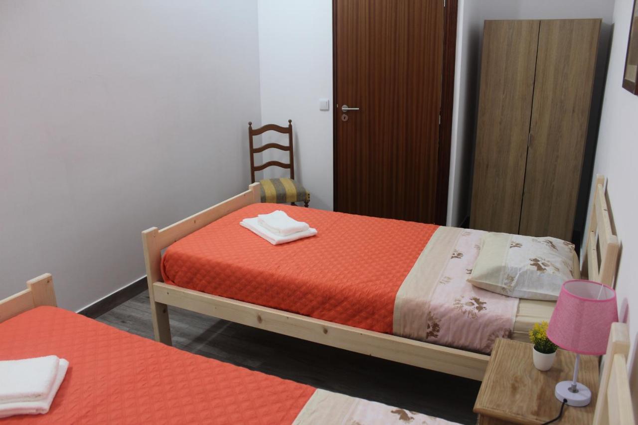 Vitorino De Nemesio Guesthouse Ponta Delgada Exteriör bild