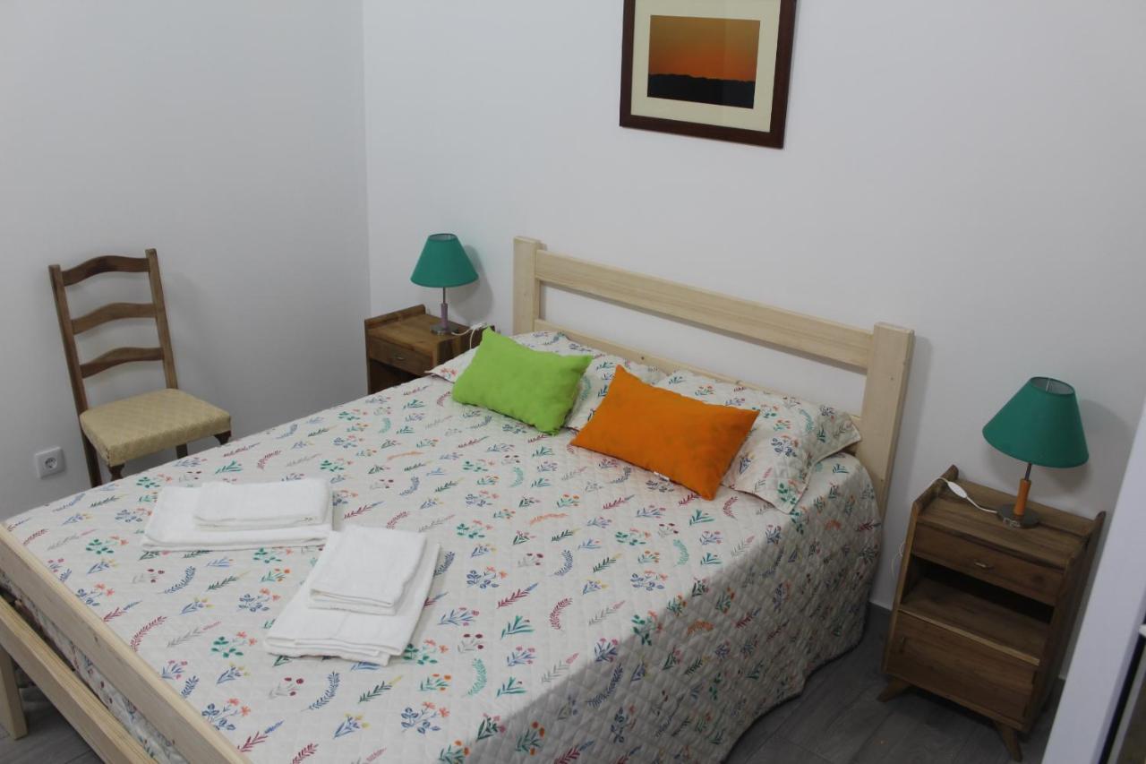 Vitorino De Nemesio Guesthouse Ponta Delgada Exteriör bild