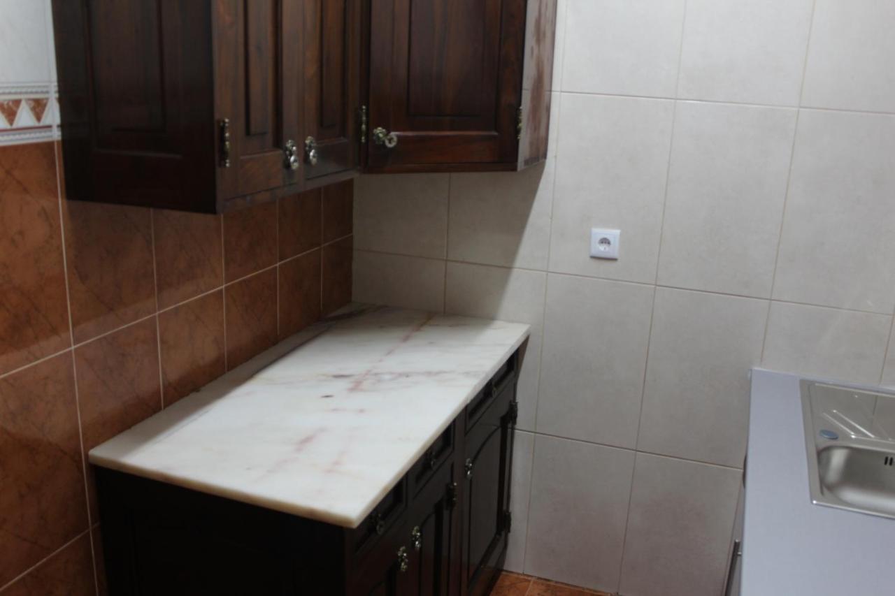 Vitorino De Nemesio Guesthouse Ponta Delgada Exteriör bild