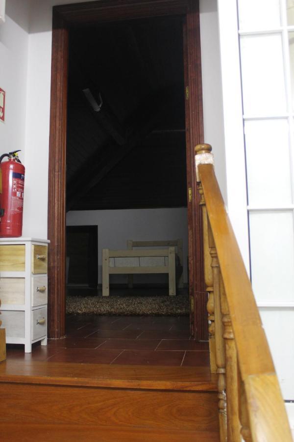Vitorino De Nemesio Guesthouse Ponta Delgada Exteriör bild