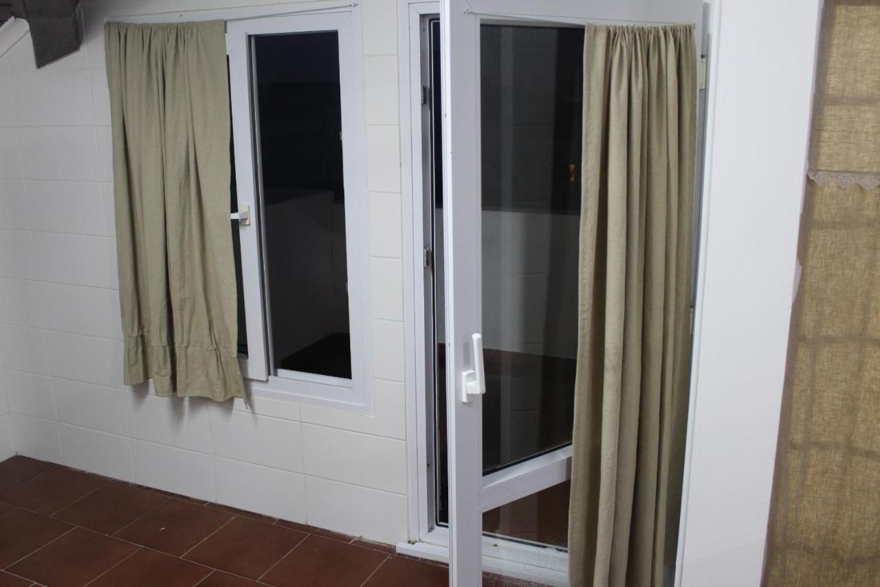 Vitorino De Nemesio Guesthouse Ponta Delgada Exteriör bild