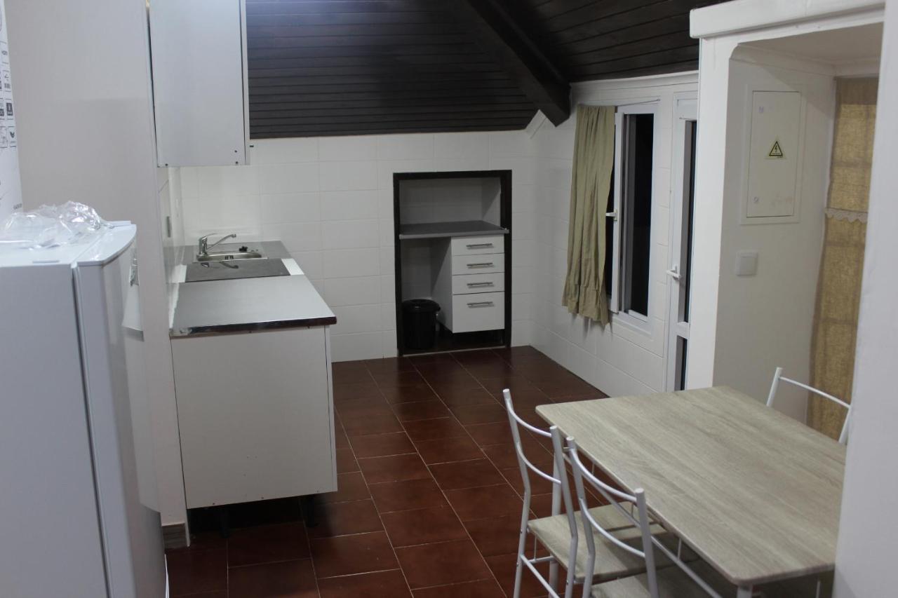 Vitorino De Nemesio Guesthouse Ponta Delgada Exteriör bild